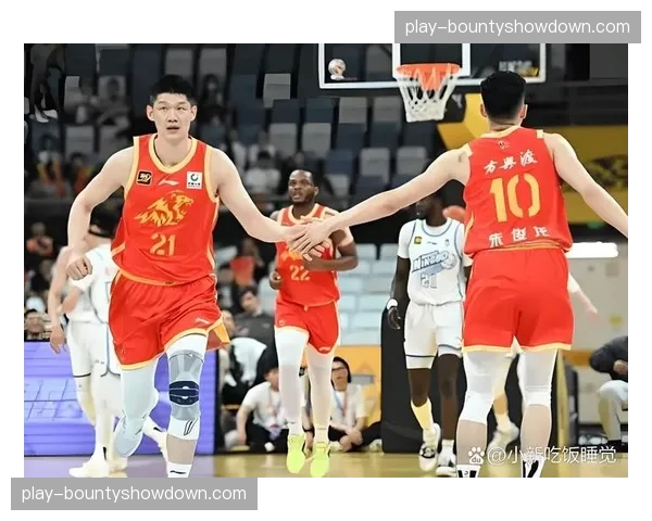 胡金秋攻防两端高效输出 本土MVP热门撑起广厦内线 胡金秋攻防两端高效输出 本土MVP热门撑起广厦内线